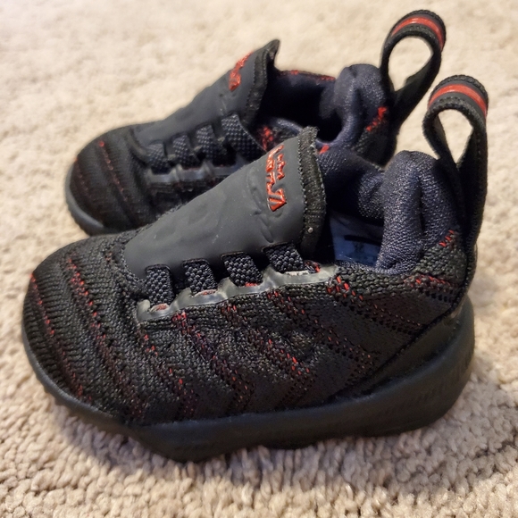 Baby air jordans - Picture 2 of 2